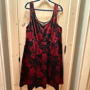 Torrid Dress, Size 3 (3X/22-24), Red and Black